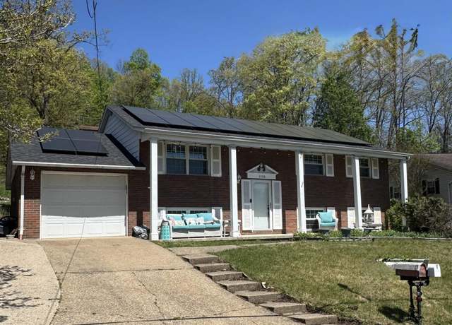 Property at 1528 Greenbrier Dr, Huntington, WV 25704, 4 beds, 2.5 baths