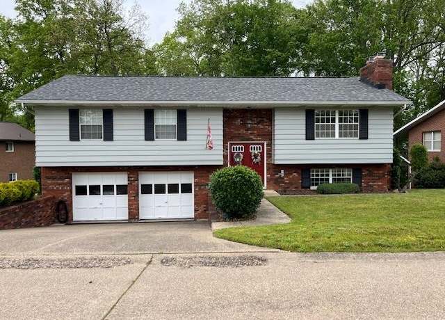 Property at 2221 Avinell Dr, Milton, WV 25541, 3 beds, 3 baths