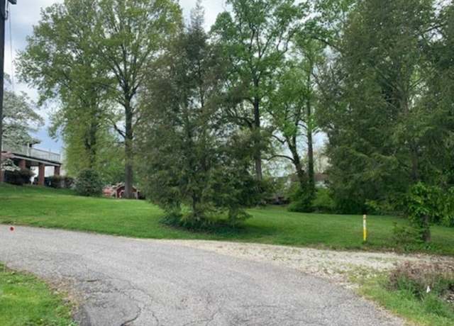 Property at Whispering Oak Dr, Huntington, WV 25504