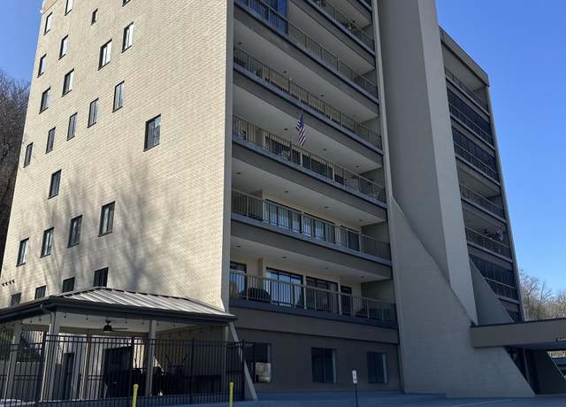 Property at 655 W Whitaker Boulevard #402 Blvd, Huntington, WV 25701, 3 beds, 3 baths