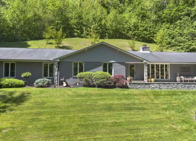 Property at 510 Happy Hollow Rd, Hanging Rock, OH 45638, 4 beds, 3.5 baths