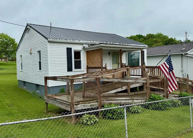 Property at 1527 6th St, West Portsmouth, OH 45663, 2 beds, 1 bath