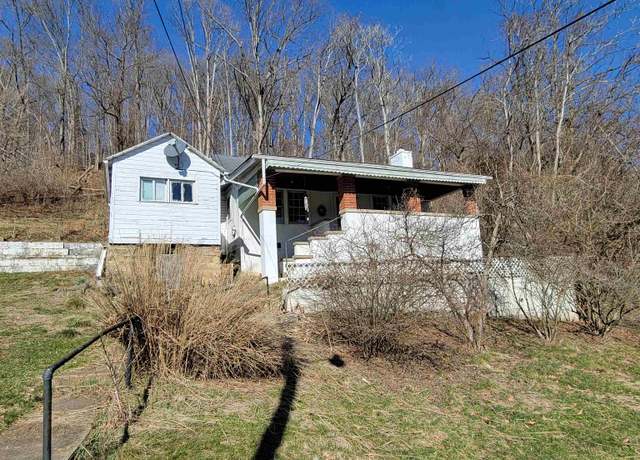 Property at 1522R Harvey Rd, Huntington, WV 25701, 2 beds, 1 bath