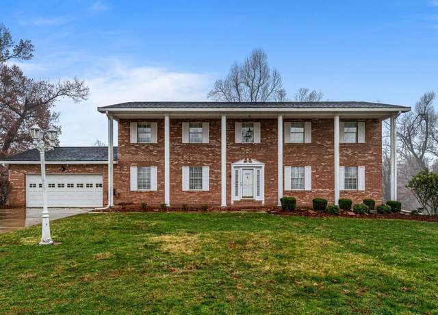 Property at 470 Oak Ln, Huntington, WV 25704, 4 beds, 3.5 baths