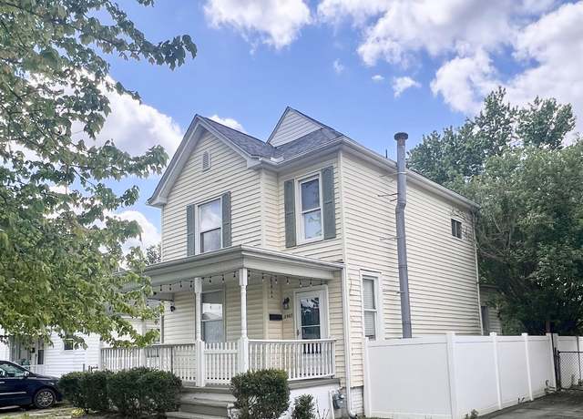 Property at 2957 4th Ave, Huntington, WV 25702, 2 beds, 1.5 baths