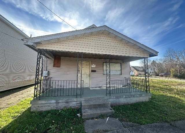 Property at 1743 Buffington Ave, Huntington, WV 25701, 3 beds, 1 bath