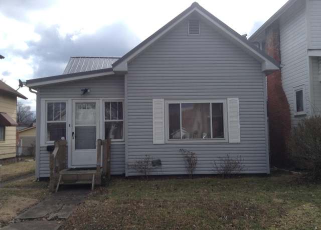 Property at 2765 Emmons Ave, Huntington, WV 25702, 2 beds, 1.5 baths