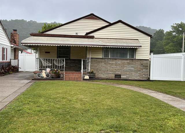Property at 3638 Crane Ave, Huntington, WV 25705, 3 beds, 1 bath