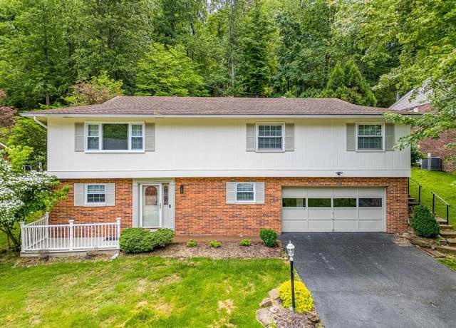 Property at 99 Belmont Dr, Huntington, WV 25705, 4 beds, 3 baths