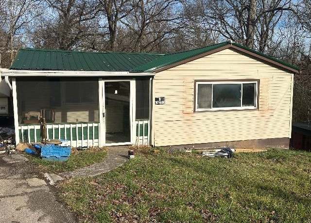 Property at 1124 Norway Ave, Huntington, WV 25705, 2 beds, 1 bath