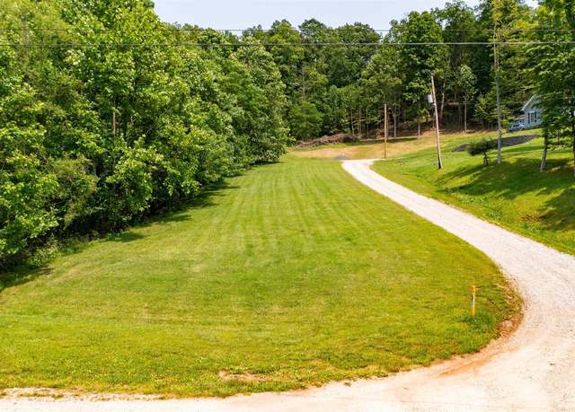 Property at 8 Walkers Pointe Rd, Barboursville, WV 25504