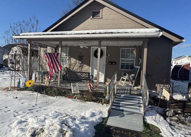 Property at 2950 Park Ave, Huntington, WV 25704, 2 beds, 1 bath