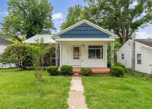 Property at 2353 Vinton St, Huntington, WV 25701, 3 beds, 1 bath