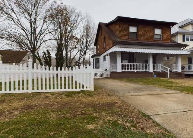 Property at 1048 Jefferson Ave, Huntington, WV 25704, 3 beds, 1 bath