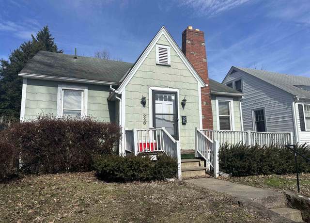 Property at 248 6th Avenue West Ave, Huntington, WV 25701, 2 beds, 1 bath