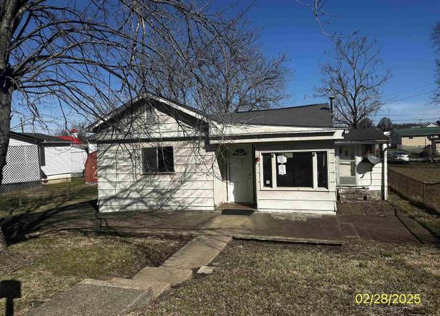 Property at 1719 Maple St, Kenova, WV 25530, 3 beds, 1 bath