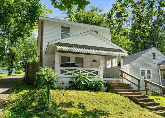 Property at 1953 Underwood Ave, Huntington, WV 25701, 3 beds, 2 baths