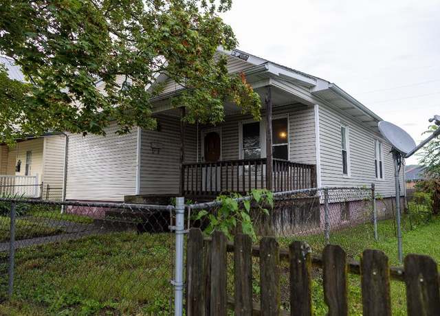 Property at 2805 S 4th St, Ironton, OH 45638, 3 beds, 1 bath
