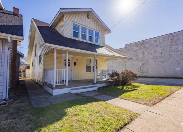 Property at 2641 Chesterfield Ave, Huntington, WV 25702, 3 beds, 1.5 baths