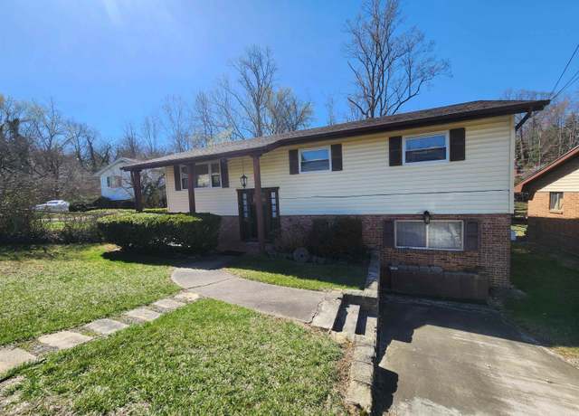 Property at 102 Pinecrest Dr, Huntington, WV 25705, 4 beds, 2 baths