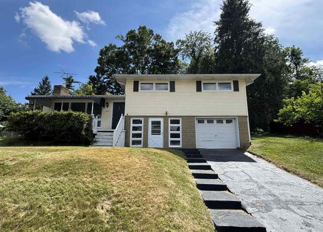 Property at 157 Bryn Myrr Dr, Huntington, WV 25705, 3 beds, 2 baths