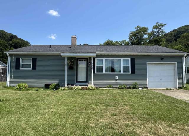 Property at 1529 Karin St, Ironton, OH 45638, 3 beds, 1 bath