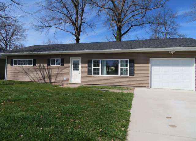 Property at 212 Forest View Dr, Huntington, WV 25705, 3 beds, 1 bath