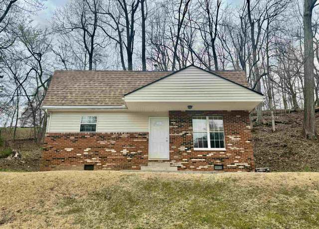 Property at 1189 S Jefferson Dr, Huntington, WV 25701, 4 beds, 2 baths
