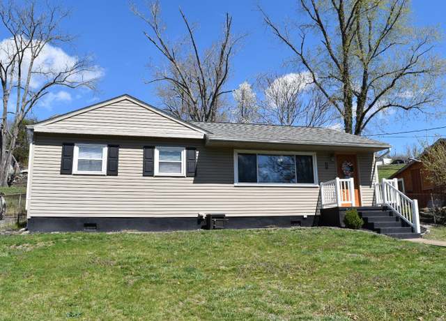 Property at 1517 Spring Valley Dr, Huntington, WV 25704, 2 beds, 1 bath