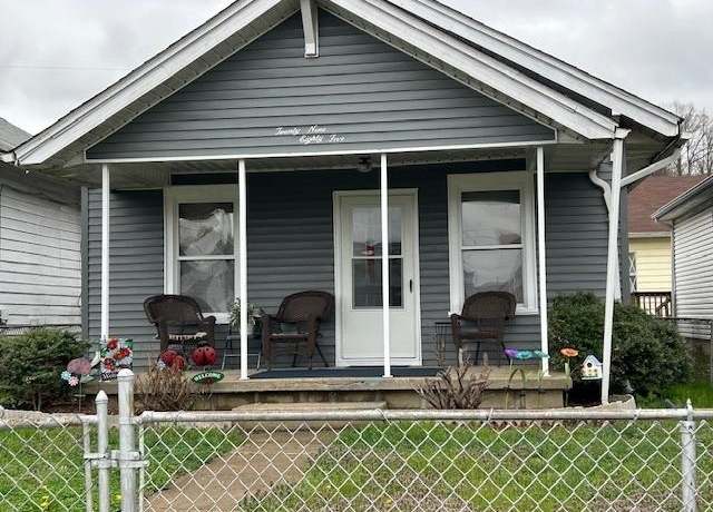 Property at 2985 Chase St, Huntington, WV 25704, 2 beds, 1 bath