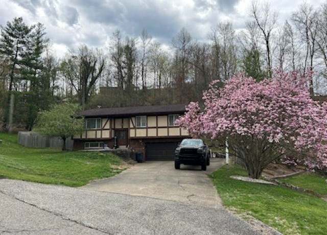 Property at 47 Tecumseh Trl, Huntington, WV 25705, 4 beds, 3 baths