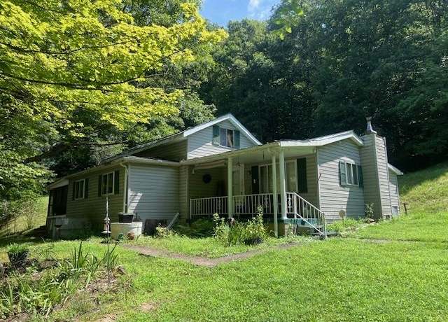 Property at 1497 Newcomb Creek Rd, Wayne, WV 25570, 3 beds, 1 bath