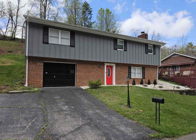 Property at 102 Belmont Dr, Huntington, WV 25705, 3 beds, 2.5 baths
