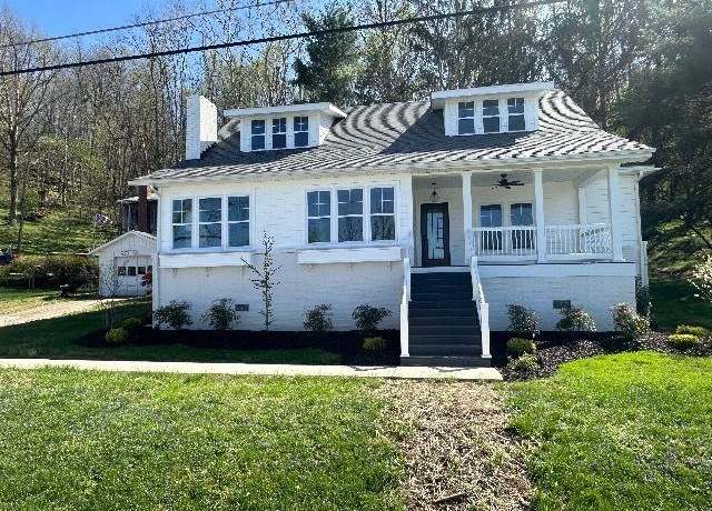 Property at 1408 Allen Ave, Barboursville, WV 25705, 4 beds, 2.5 baths