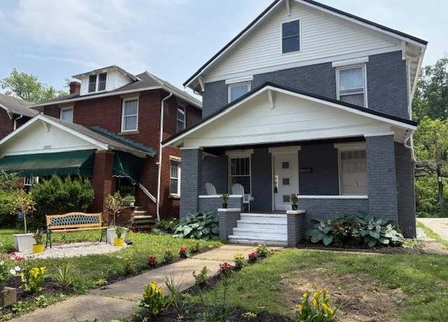 Property at 1203 Washington Blvd, Huntington, WV 25704, 4 beds, 1.5 baths