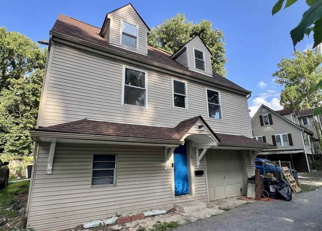 Property at 1819 Magnolia Ln, Huntington, WV 25701, 3 beds, 1.5 baths