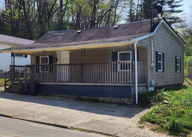 Property at 1209 26th St, Huntington, WV 25705, 2 beds, 1 bath