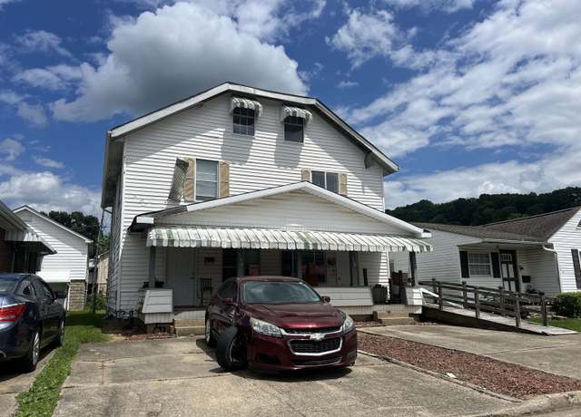 Property at 336-338 33rd St, Huntington, WV 25702, 4 beds, 3 baths