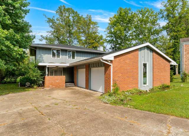 Property at 9 Woodridge Ct, Huntington, WV 25705, 4 beds, 3.5 baths