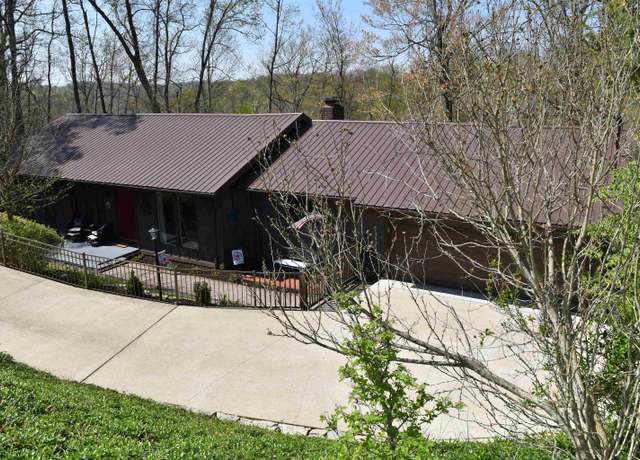Property at 148 Honeysuckle Ln, Huntington, WV 25701, 5 beds, 3 baths