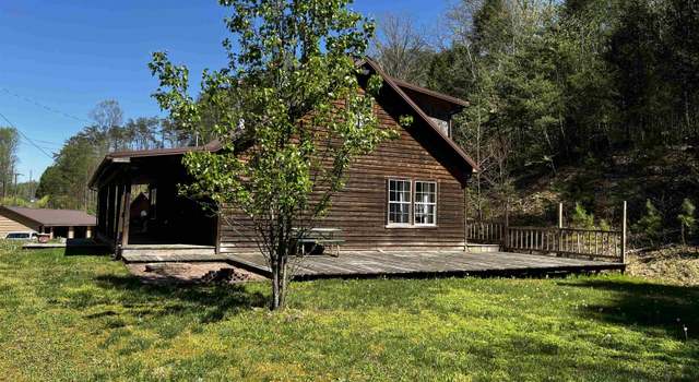 Photo of 106 Moose Mountain Ln, Fort Gay, WV 25514