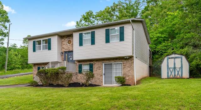 Photo of 690 Lost Valley Dr, Huntington, WV 25705