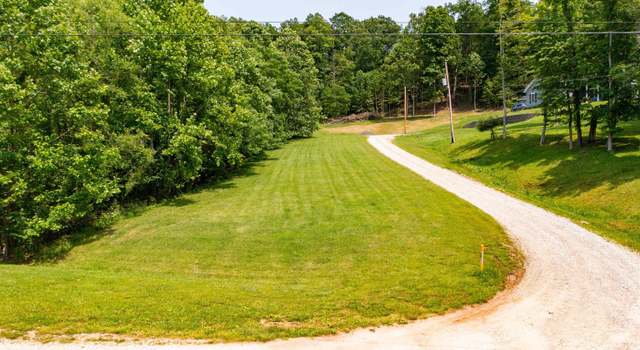 Photo of 8 Walkers Pointe Rd, Barboursville, WV 25504