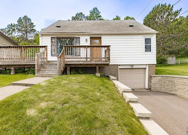 Property at 1155 Brainerd Ave, Duluth, MN 55803, 3 beds, 1.5 baths