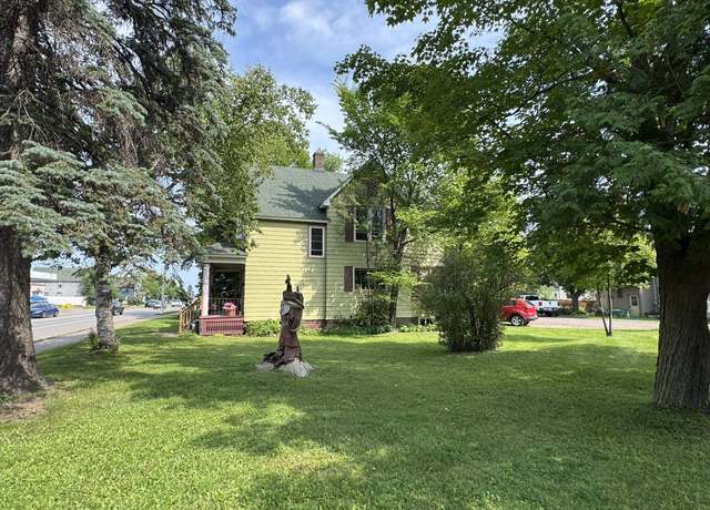 Property at 836 7th Ave, Two Harbors, MN 55616, 2 beds, 1 bath