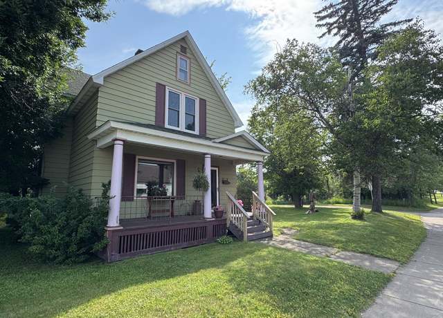 Property at 836 7th Ave, Two Harbors, MN 55616, 2 beds, 1 bath