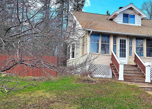 Property at 301 Snively Rd, Duluth, MN 55803, 2 beds, 1 bath