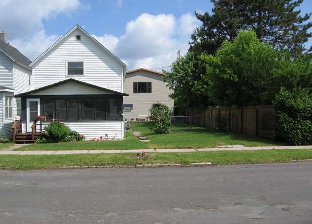 Property at 421 E Chapman St, Ely, MN 55731, 3 beds, 1.5 baths