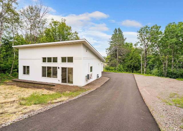 Property at 14 W Linden St, Duluth, MN 55811, 2 beds, 1 bath