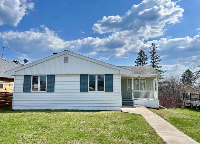 Property at 508 12th Ave, Two Harbors, MN 55616, 3 beds, 2 baths